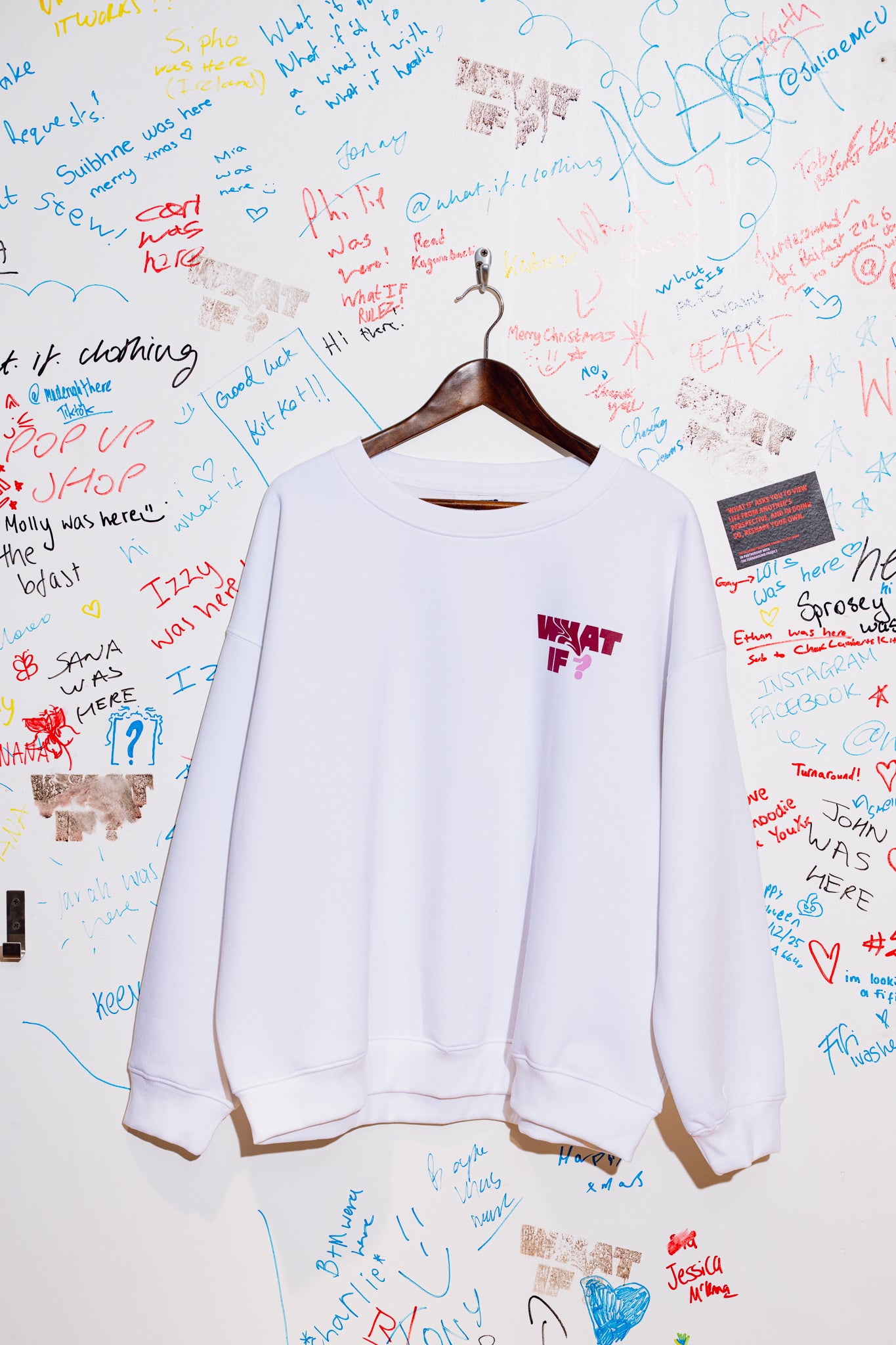WHITE & PINK SWEATSHIRT